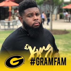 Meet your Posher, Exzavia